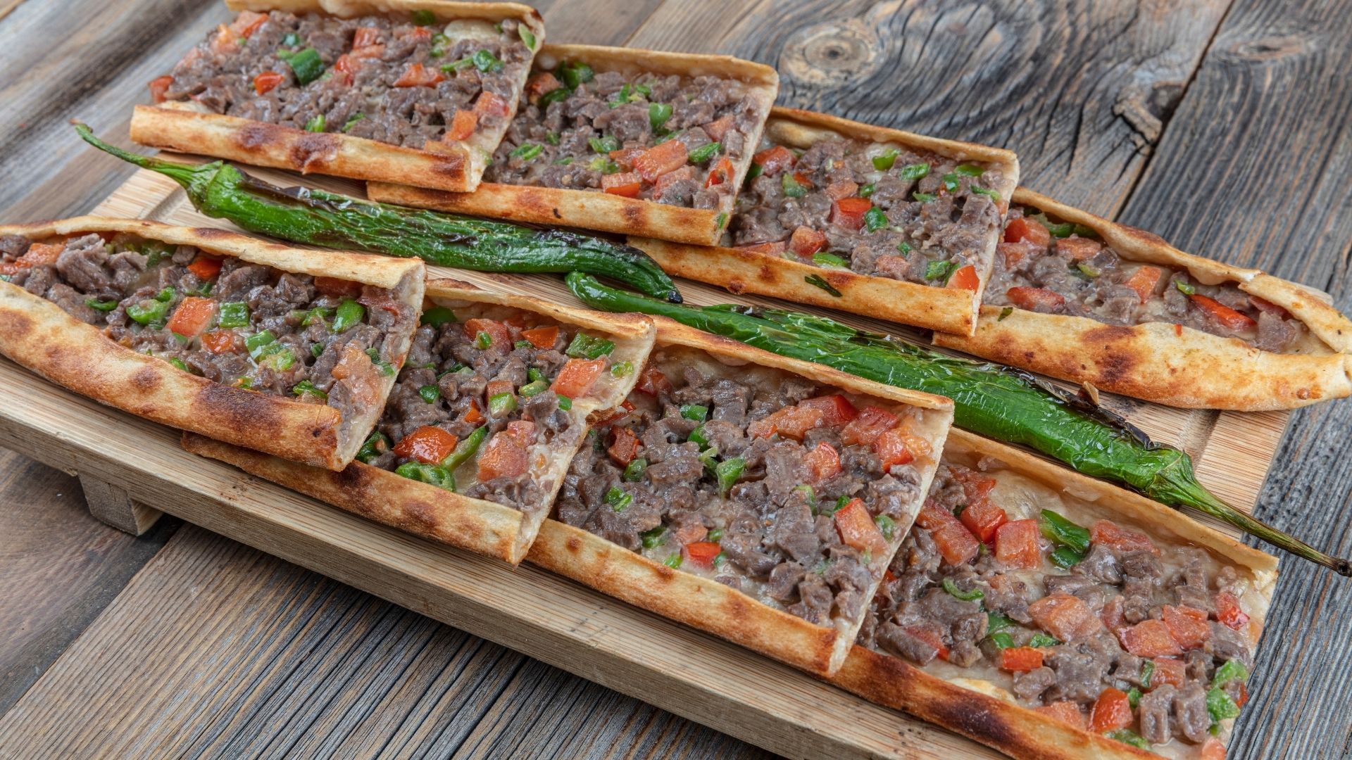 Şemikler Pideci, Pideci Şemikler, Şemikler Pide, Pide Şemikler, Şemikler Pide Salonu, Pide Salonu Şemikler, Şemikler En İyi Pide Salonu, Şemikler En İyi Pideci